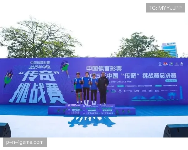 中国队12强赛热血征程:战斗精神点燃希望,团结拼搏铸就传奇 中国队12强赛热血征程:战斗精神点燃希望,团结拼搏铸就传奇