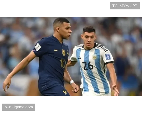 阿根廷球星莫利纳右路闪耀，助球队再创佳绩