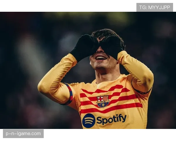 佩德里披上巴萨6号战袍,状态回升引期待新赛季表现 佩德里披上巴萨6号战袍,状态回升引期待新赛季表现