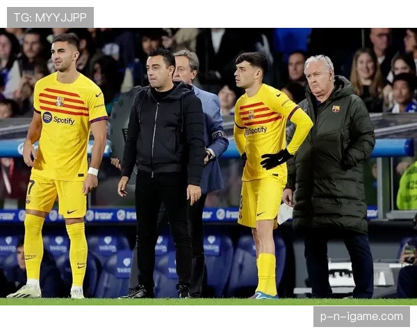 佩德里对比哈维:体系核心的继承、差距与战术角色分析 佩德里对比哈维:体系核心的继承、差距与战术角色分析