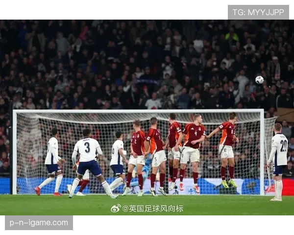 任意球人墙干扰判罚标准，何时算犯规引发争议？